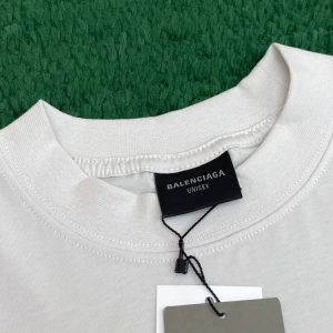 발렌시아가 티셔츠 25SS RA1030-2 - 이미지 6
