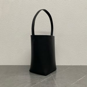 더 로우 파크백 블랙 스몰 미디엄 - 이미지 6