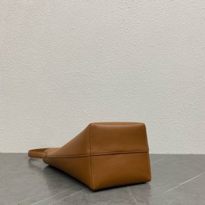 더 로우 파크백 브라운 스몰 미디엄