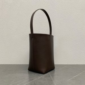 더 로우 파크백 초콜릿 스몰 미디엄 - 이미지 6