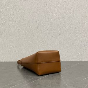 더 로우 파크백 브라운 스몰 미디엄