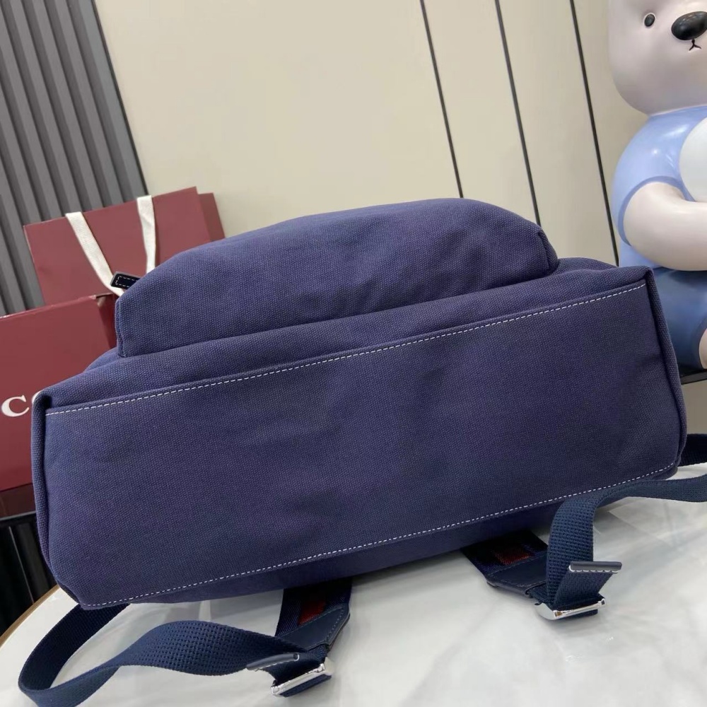 구찌 백팩 821643