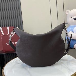 구찌 B 숄더백 801887-3