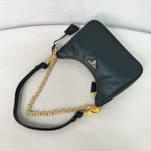 프라다 리에디션 가죽 미니백 1BC204