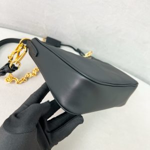 프라다 리에디션 가죽 미니백 1BC204