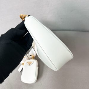 프라다 리에디션 2005 가죽백 1BH204