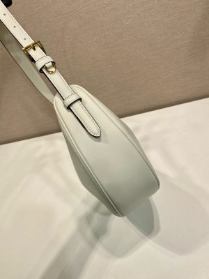 프라다 드뮈룬 라지 가죽 숄더백 1BC255-3
