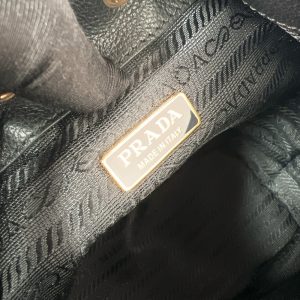 프라다 가죽 미니백 1BE067-4 - 이미지 10