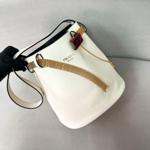 프라다 버킷백 1BE085