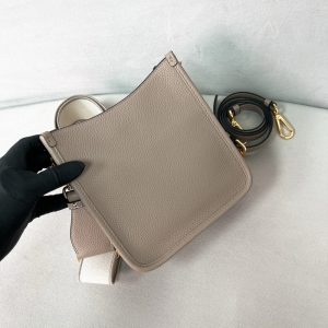 프라다 가죽 미니 숄더백 1BH191