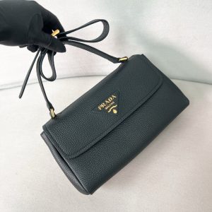프라다 스몰 가죽 숄더백 1BN022-2
