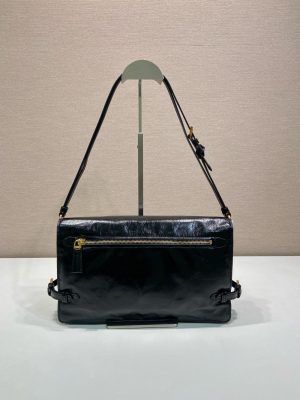 프라다 미디엄 가죽 숄더백 1BD385