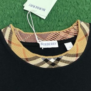 버버리 티셔츠 25SS RA1044
