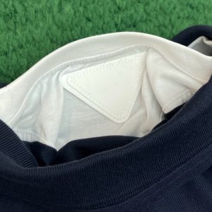 프라다 티셔츠 25SS RA1049 - 이미지 9