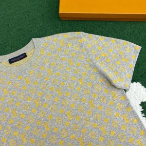 루이비* 티셔츠 25SS RA1050 - 이미지 8