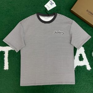 버버리 티셔츠 25SS RA1057