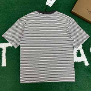 버버리 티셔츠 25SS RA1057