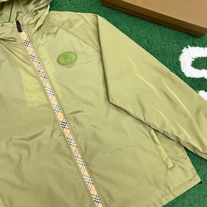 버버리 바람막이 25SS RA1058