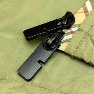버버리 바람막이 25SS RA1058 - 이미지 8