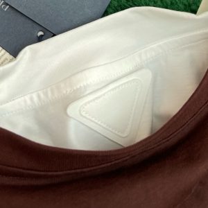 프라다 티셔츠 25SS RA1060 - 이미지 8