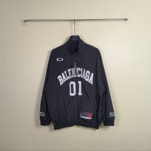 발렌시아가 집업 25SS 66ST016
