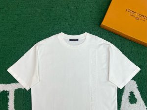 루이비* 티셔츠 25SS RA1067 - 이미지 9
