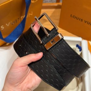 루이비통 벨트 M4020 - 이미지 9