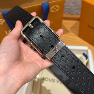 루이비통 벨트 M4020
