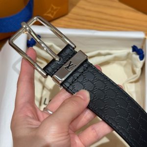 루이비통 벨트 M4020