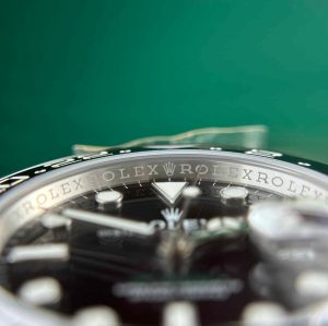 Rolex GMT-Master II 40 mm Black Dial 126718GRNR - 이미지 5