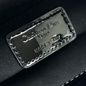 디올 레이디 디올백 미니백 M0505-25 - 이미지 9