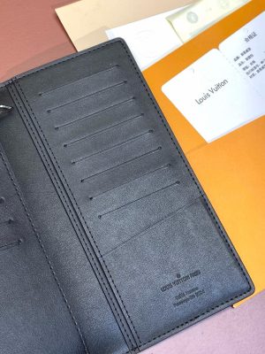 루이비통 브라짜 월릿 M61697-5