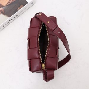 보테가베네타 스몰 브릭 카세트백 729166-12