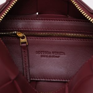 보테가베네타 스몰 브릭 카세트백 729166-12 - 이미지 6