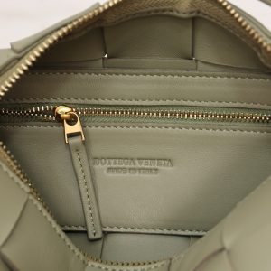 보테가베네타 스몰 브릭 카세트백 729166-13 - 이미지 6