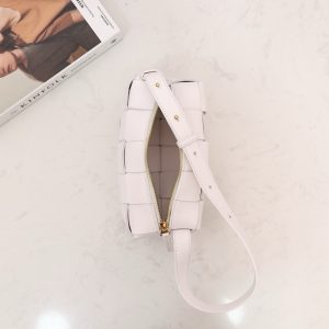 보테가베네타 스몰 브릭 카세트백 729166-14