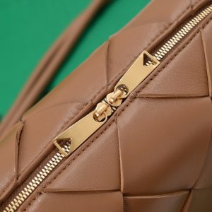 보테가베네타 스몰 카세트 카메라백 709417-3