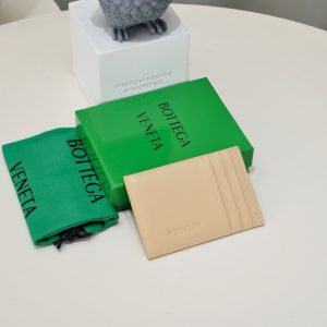 보테가베네타 카세트 지퍼 카드 케이스 651393-5