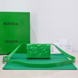 보테가베네타 스몰 카세트백 717587-4