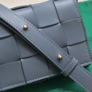 보테가베네타 스몰 카세트백 730848-4