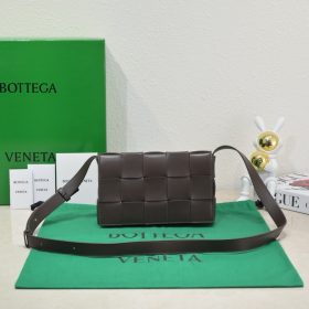 보테가베네타 카세트백 578004