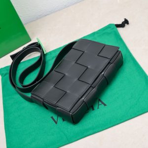 보테가베네타 카세트백 578004-4 - 이미지 3