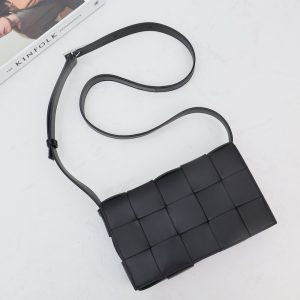 보테가베네타 카세트백 578004-10