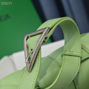 보테가베네타 패디드 카세트백 591970 - 이미지 6