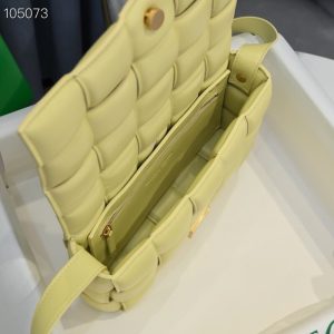 보테가베네타 패디드 카세트백 591970-2 - 이미지 6