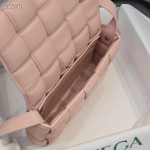 보테가베네타 패디드 카세트백 591970-3 - 이미지 5