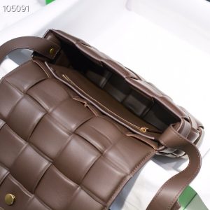 보테가베네타 패디드 카세트백 591970-11