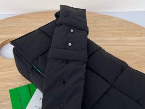 보테가베네타 패디드 테크 카세트백 628951-4 - 이미지 4