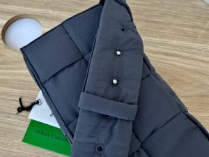 보테가베네타 패디드 테크 카세트백 628951-10 - 이미지 4