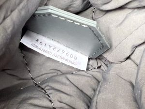 보테가베네타 패디드 테크 카세트백 628951-13 - 이미지 9